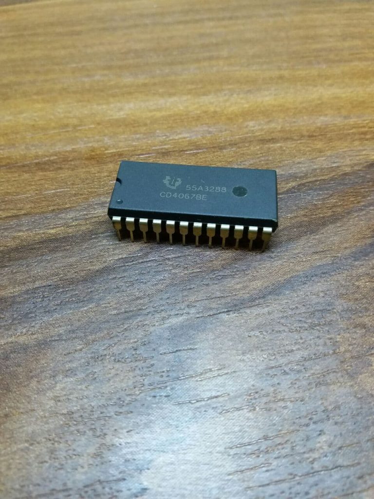 CD4067BE Demultiplexer IC - DIP-24 5 Stück